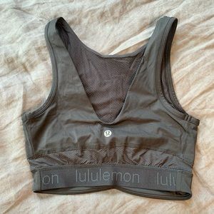 Lululemon cropped work out top/bra top, size xs